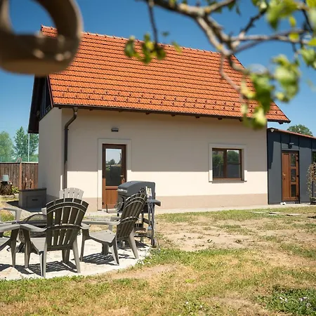 Vakantiehuis Chaloupka U Dvora