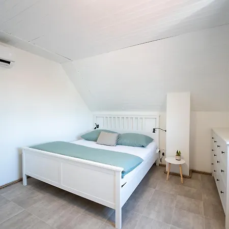 Chaloupka U Dvora Vakantiehuis Uherské Hradiště